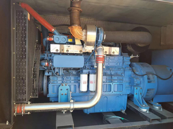 昂昂溪柴油发电机组一般有几种电压输出？