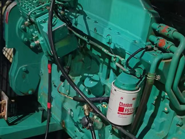 昂昂溪如何确定新的发电机组控制系统是否与原系统兼容？